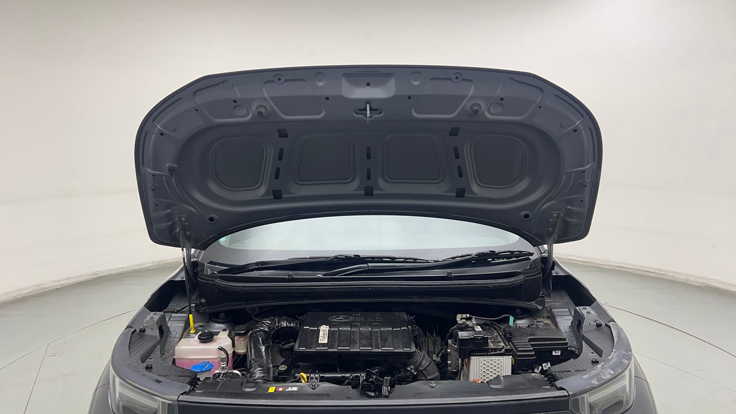 Used 2023 Hyundai Exter SX (O) 1.2 MT Petrol Manual engine ENGINE & BONNET OPEN FRONT VIEW