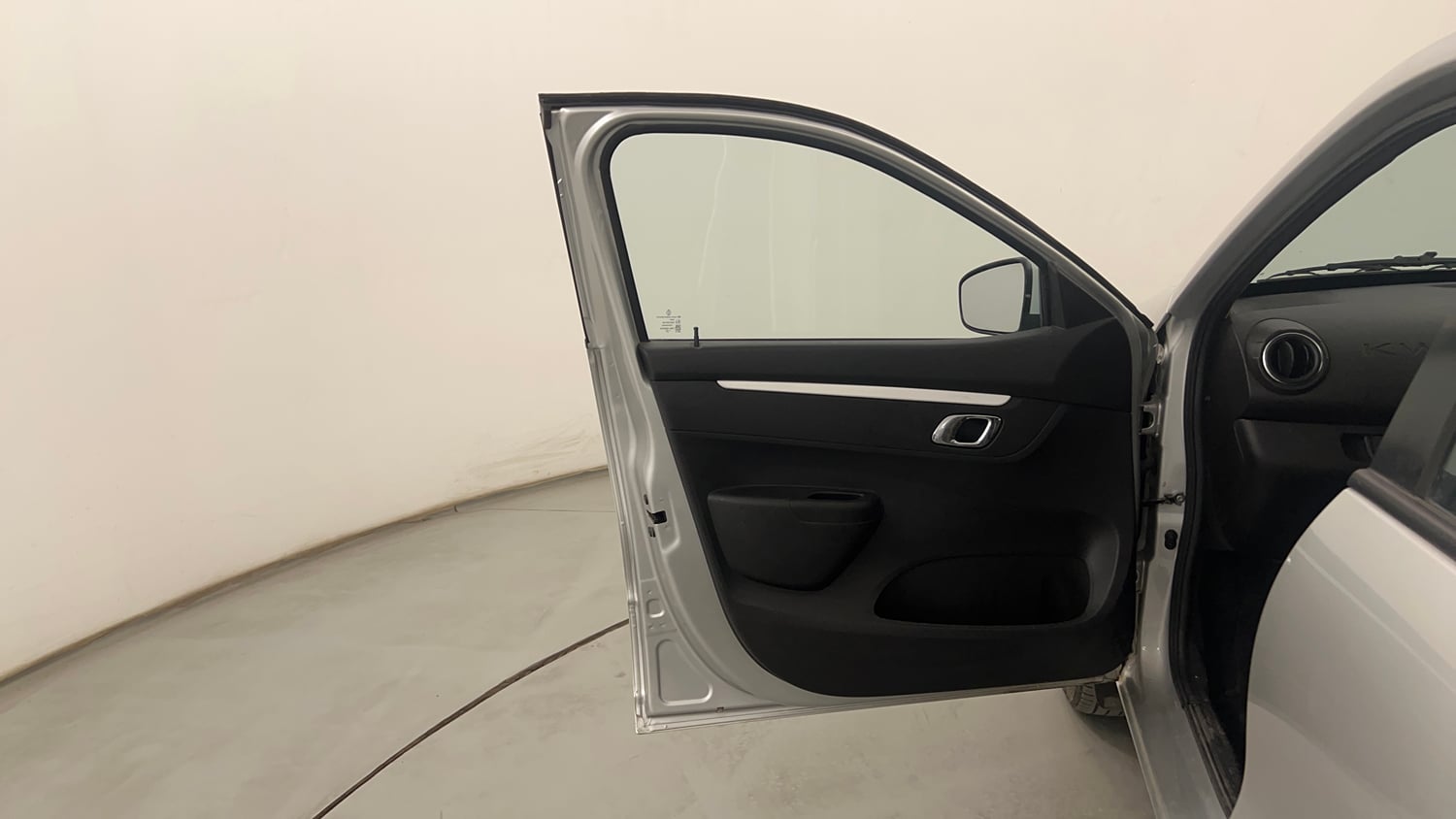 Used 2022 Renault Kwid CLIMBER AMT Petrol Automatic interior LEFT FRONT DOOR OPEN VIEW