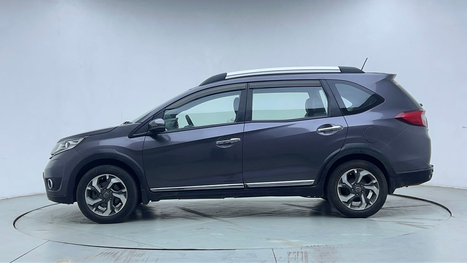 Used 2017 Honda BR-V VX Petrol Petrol Manual exterior LEFT SIDE VIEW