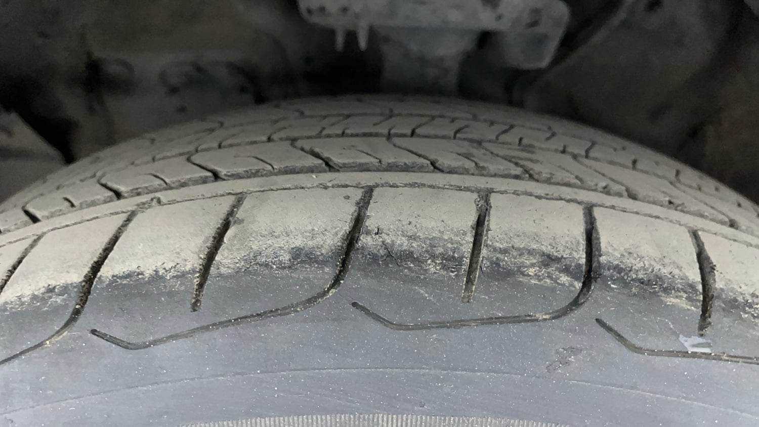 Used 2019 kia Seltos GTX DCT 1.4 Petrol Automatic tyres LEFT FRONT TYRE TREAD VIEW