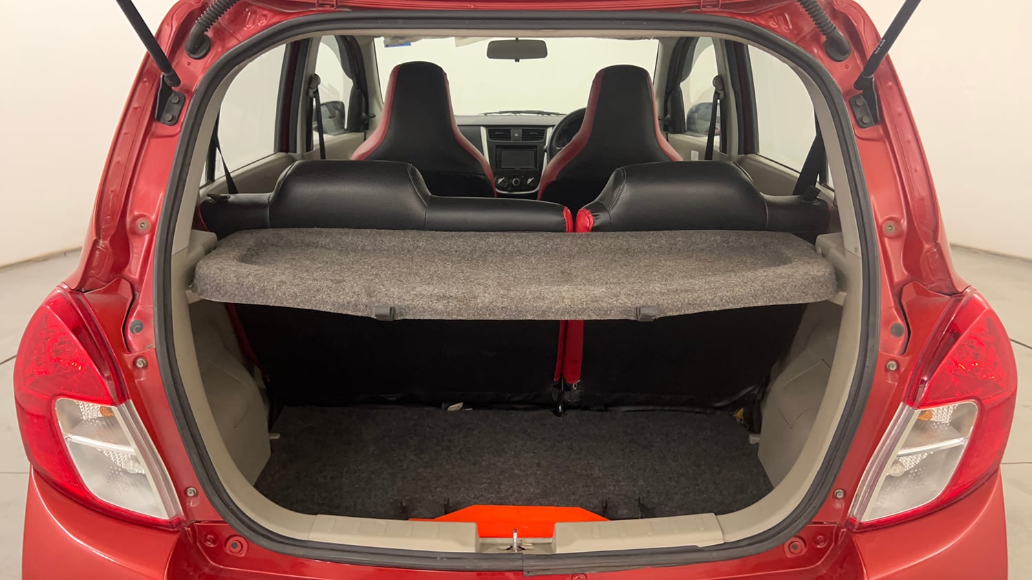 Used 2014 Maruti Suzuki Celerio VXi AMT Petrol Automatic interior DICKY INSIDE VIEW