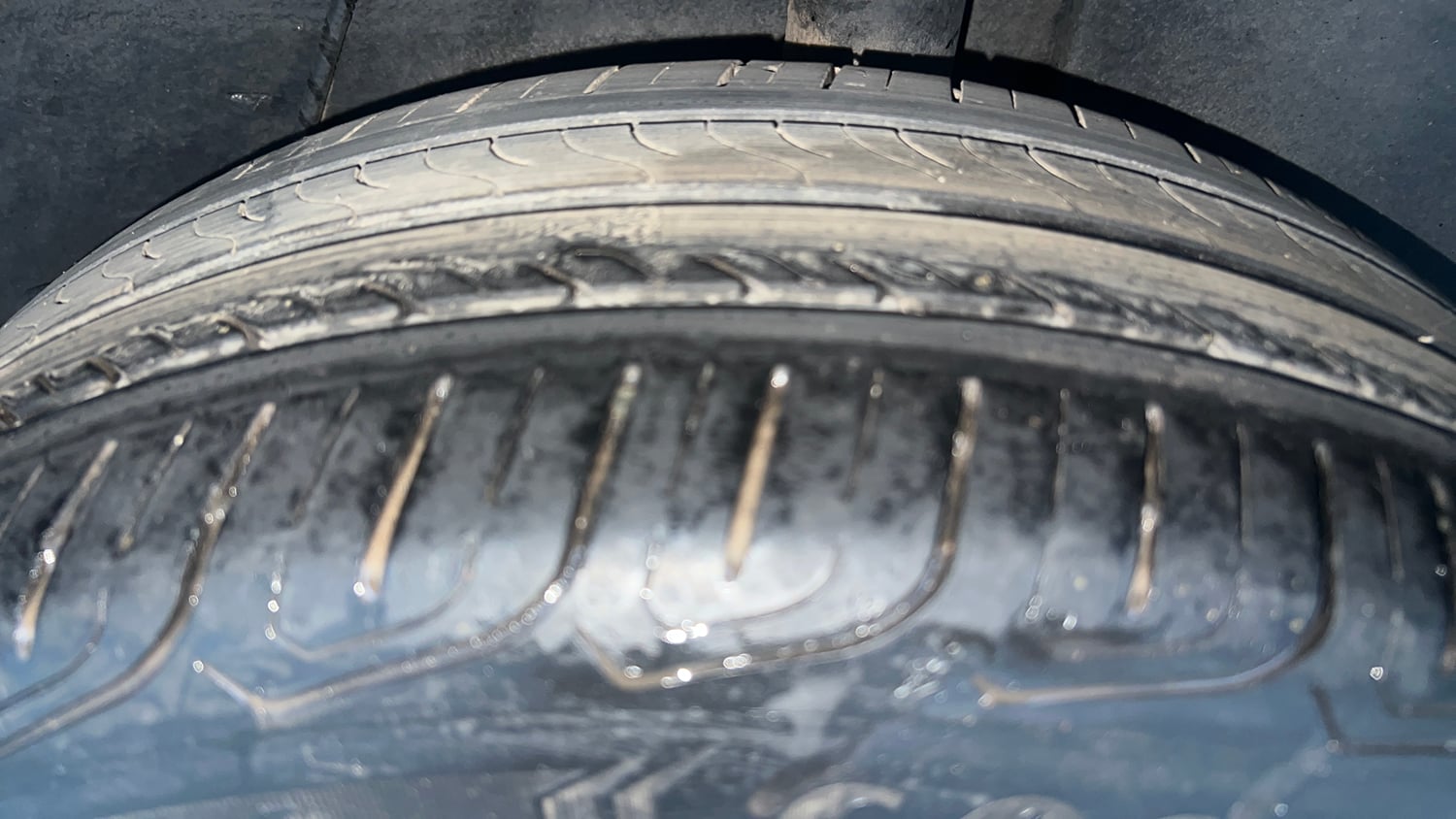 Used 2023 Tata Altroz XZA Plus Petrol Petrol Automatic tyres LEFT REAR TYRE TREAD VIEW
