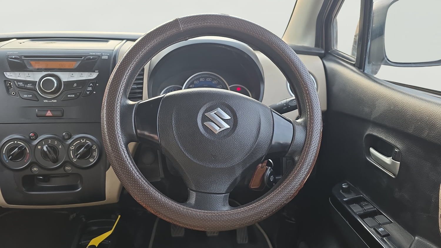 Used 2017 Maruti Suzuki Wagon R VXI Petrol Manual interior STEERING VIEW