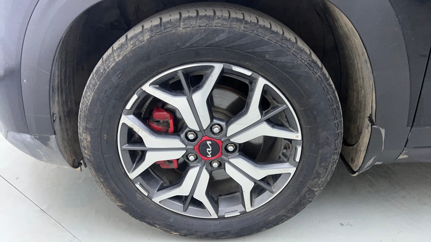 Used 2021 Kia Seltos GTX Plus 1.4 Petrol Manual tyres LEFT FRONT TYRE RIM VIEW