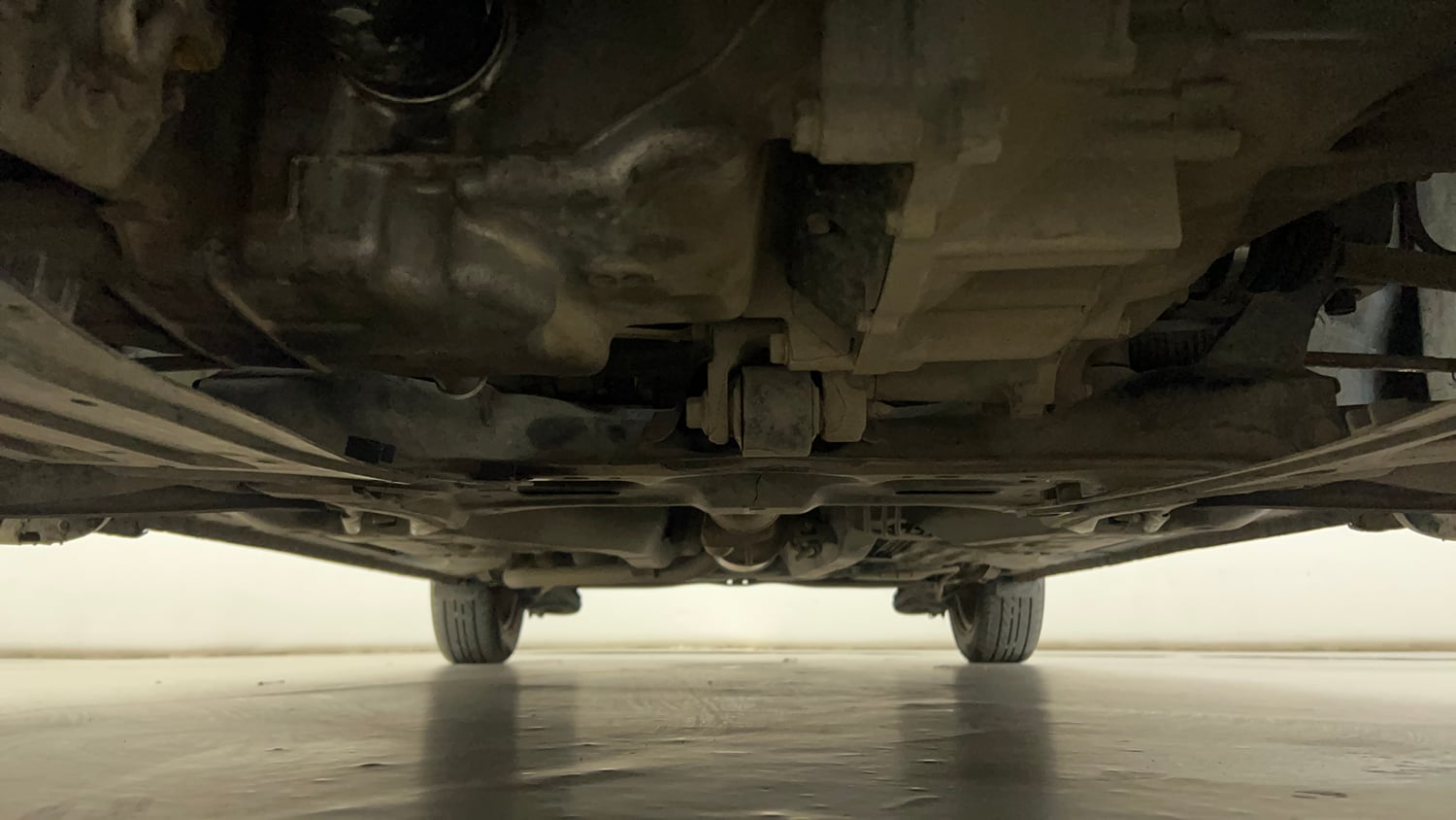 Used 2014 Honda Amaze 1.2 S i-VTEC Petrol Manual extra FRONT LEFT UNDERBODY VIEW