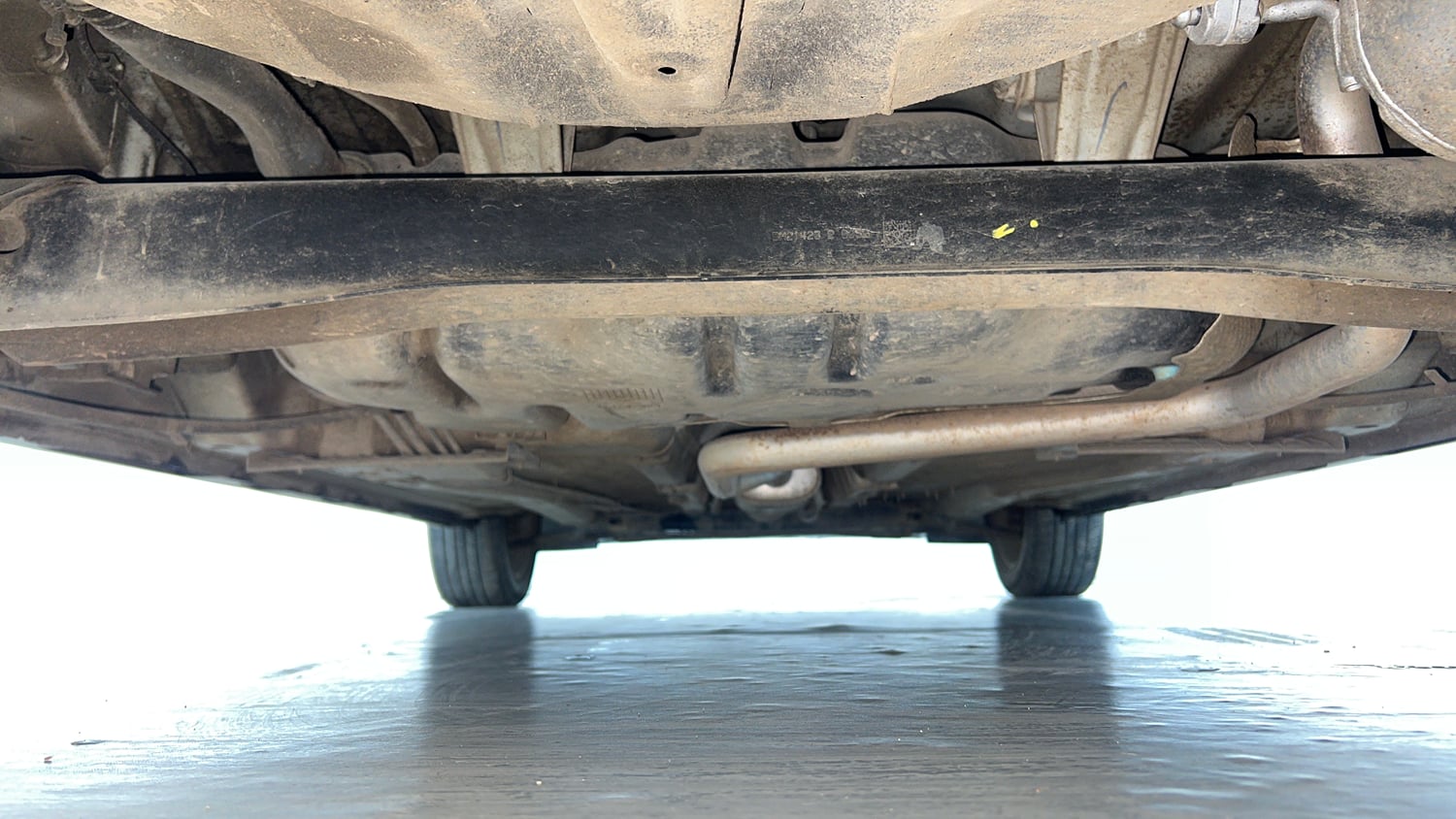 Used 2021 Hyundai New i20 Asta (O) 1.0 Turbo DCT Petrol Automatic extra REAR UNDERBODY VIEW (TAKEN FROM REAR)