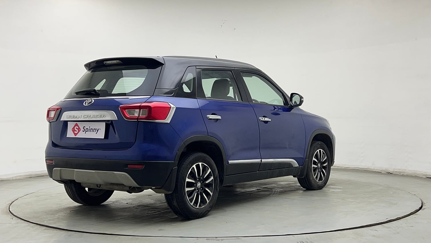 Used 2020 Toyota Urban Cruiser Premium Grade AT Dual Tone Petrol Automatic exterior RIGHT REAR CORNER VIEW