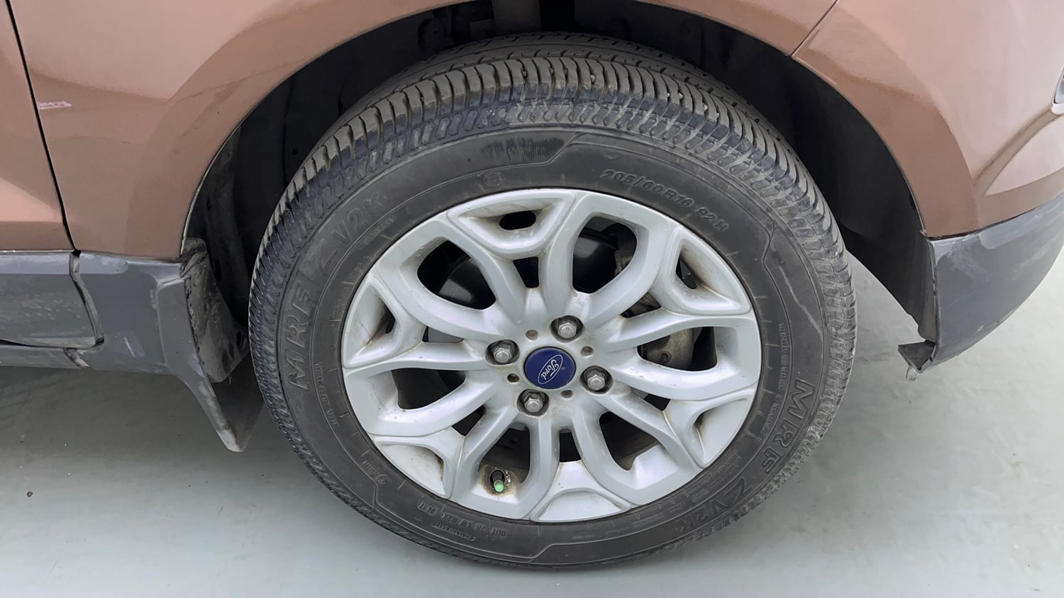 Used 2017 Ford EcoSport Titanium 1.5L Ti-VCT AT Petrol Automatic tyres RIGHT FRONT TYRE RIM VIEW