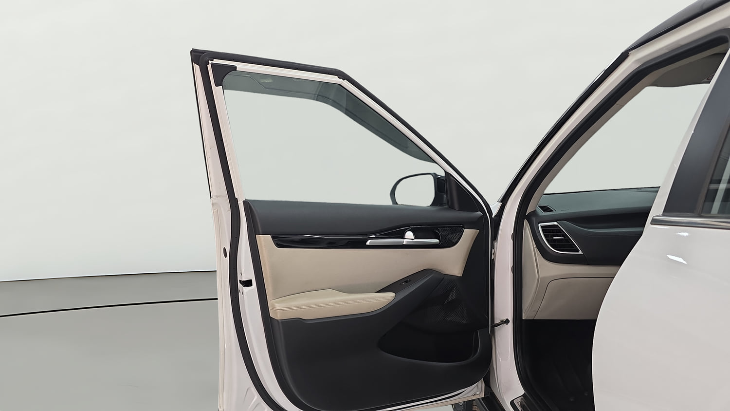 Used 2020 Kia Seltos HTX IVT 1.5 Petrol Automatic interior LEFT FRONT DOOR OPEN VIEW