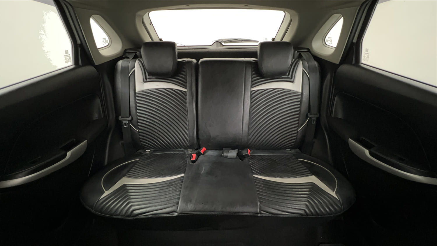 Used 2017 Maruti Suzuki Baleno Delta 1.2 Petrol Manual interior REAR SEAT CONDITION VIEW