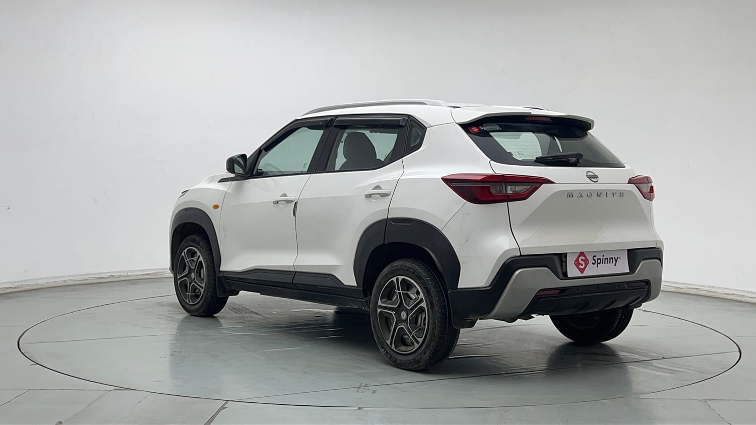 Used 2023 Nissan Magnite XE Petrol Manual exterior LEFT REAR CORNER VIEW