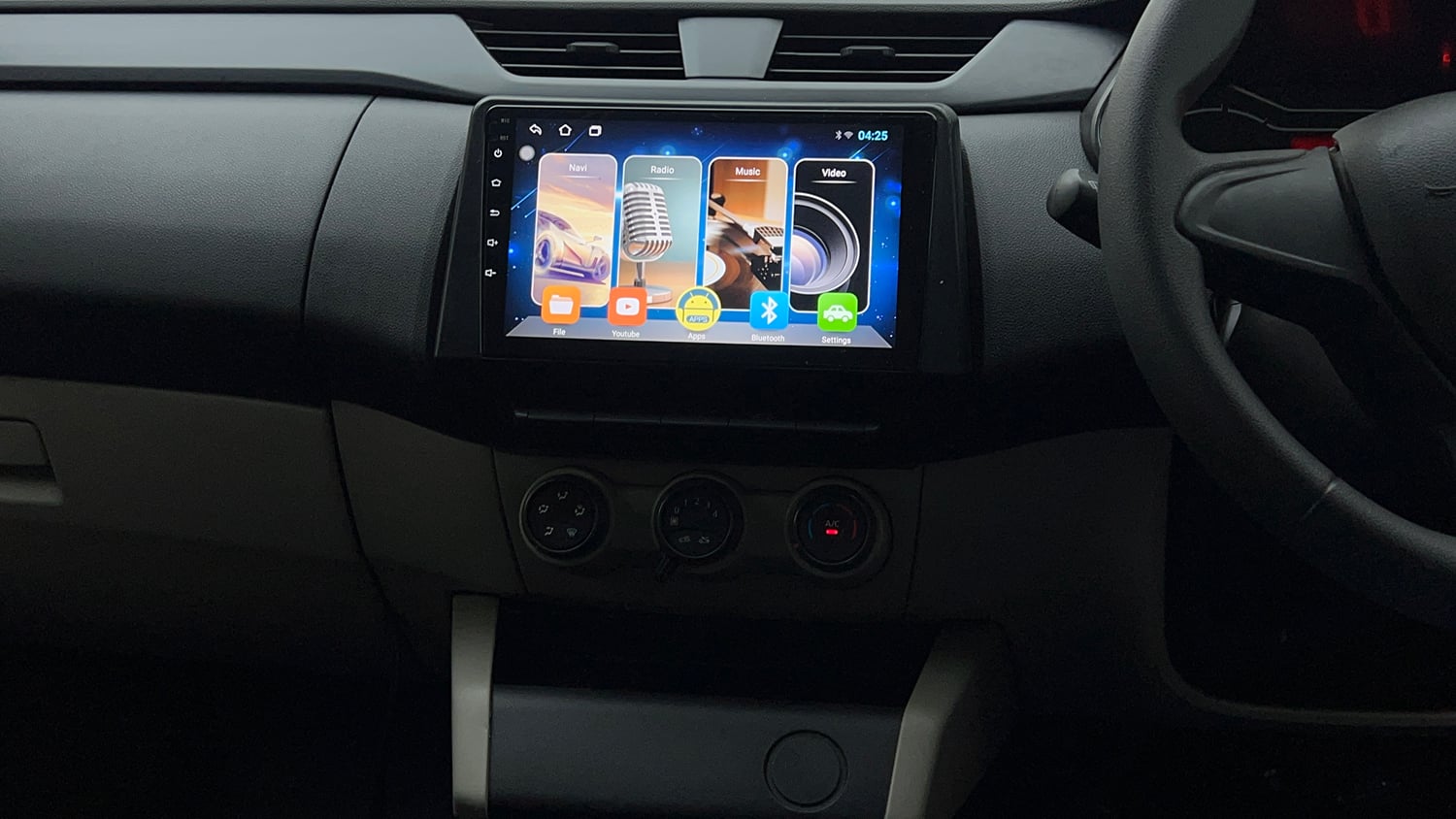 Used 2022 Renault Triber RXE Petrol Manual interior MUSIC SYSTEM & AC CONTROL VIEW