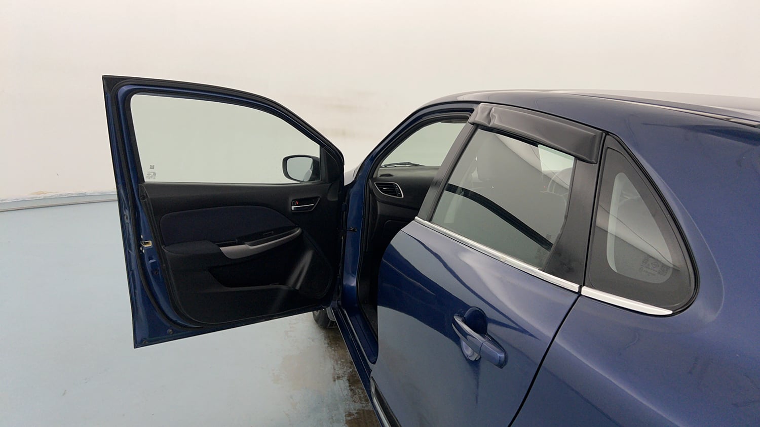 Used 2021 Maruti Suzuki Baleno Delta Petrol Manual interior LEFT FRONT DOOR OPEN VIEW