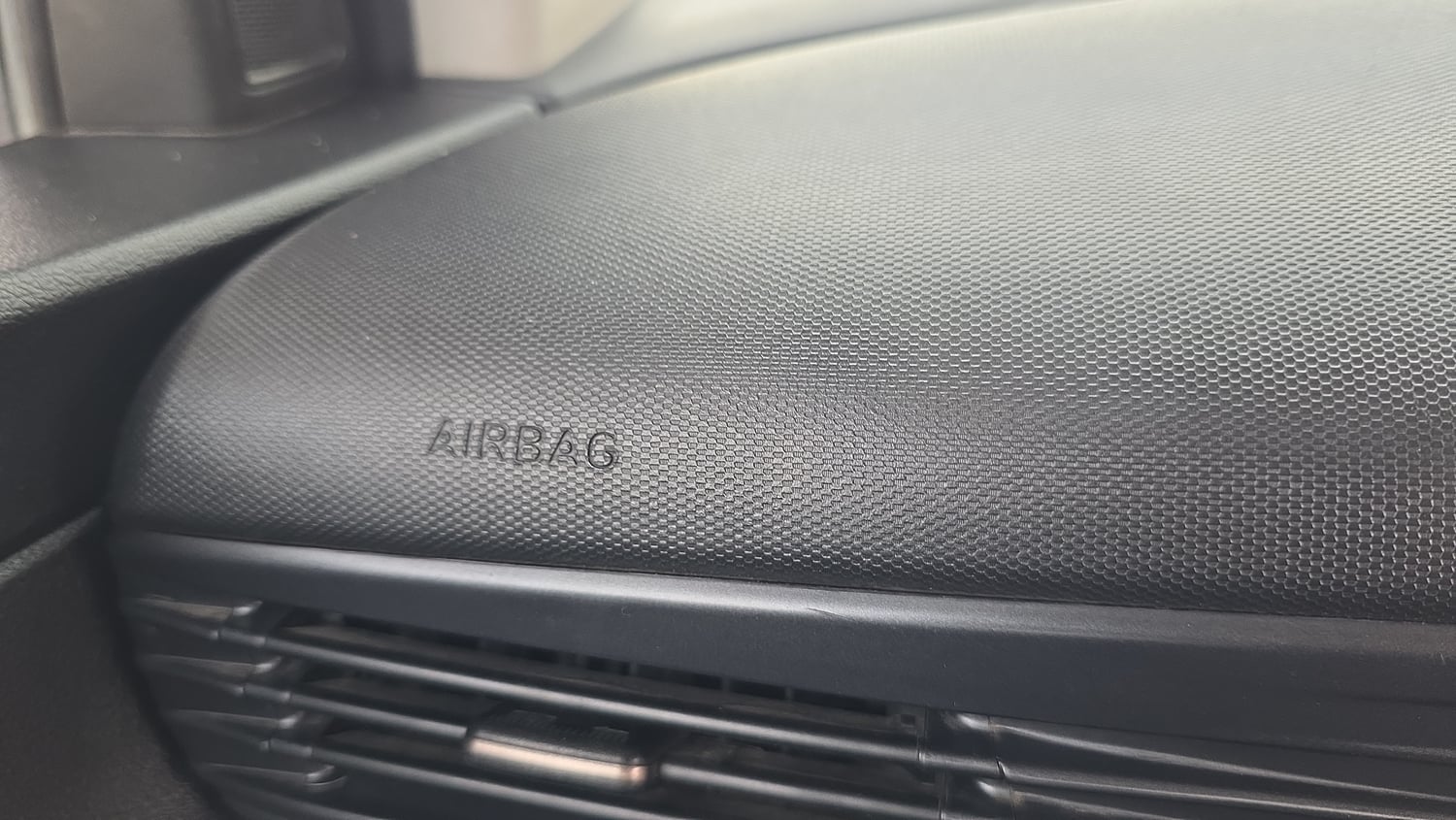 Used 2023 Hyundai New i20 Sportz 1.2 IVT Petrol Automatic top_features Airbags