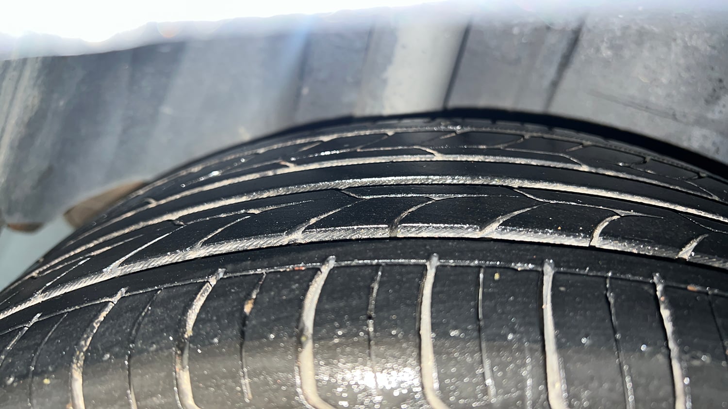 Used 2020 Ford Figo Aspire Titanium Plus 1.5 TDCi Diesel Manual tyres RIGHT REAR TYRE TREAD VIEW