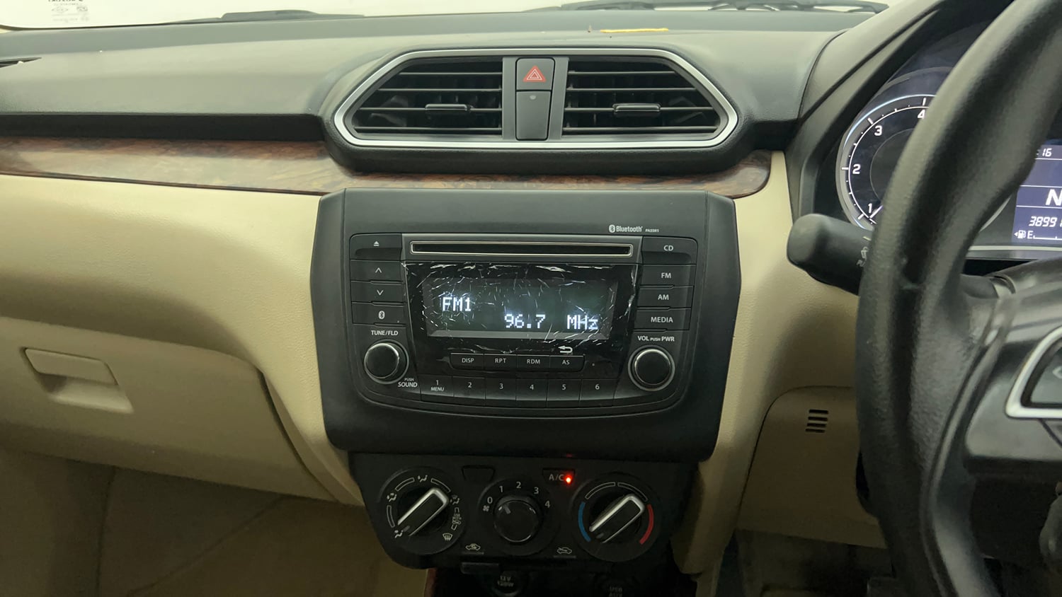 Used 2018 Maruti Suzuki Dzire VDi AMT Diesel Automatic interior MUSIC SYSTEM & AC CONTROL VIEW