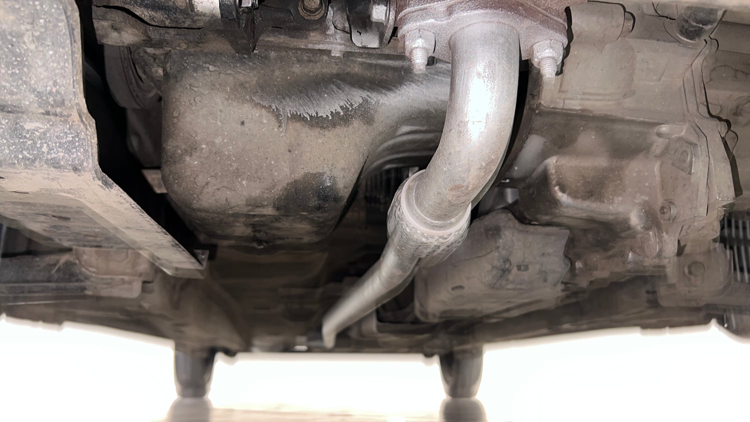 Used 2014 Hyundai Eon Era + Petrol Manual extra FRONT LEFT UNDERBODY VIEW