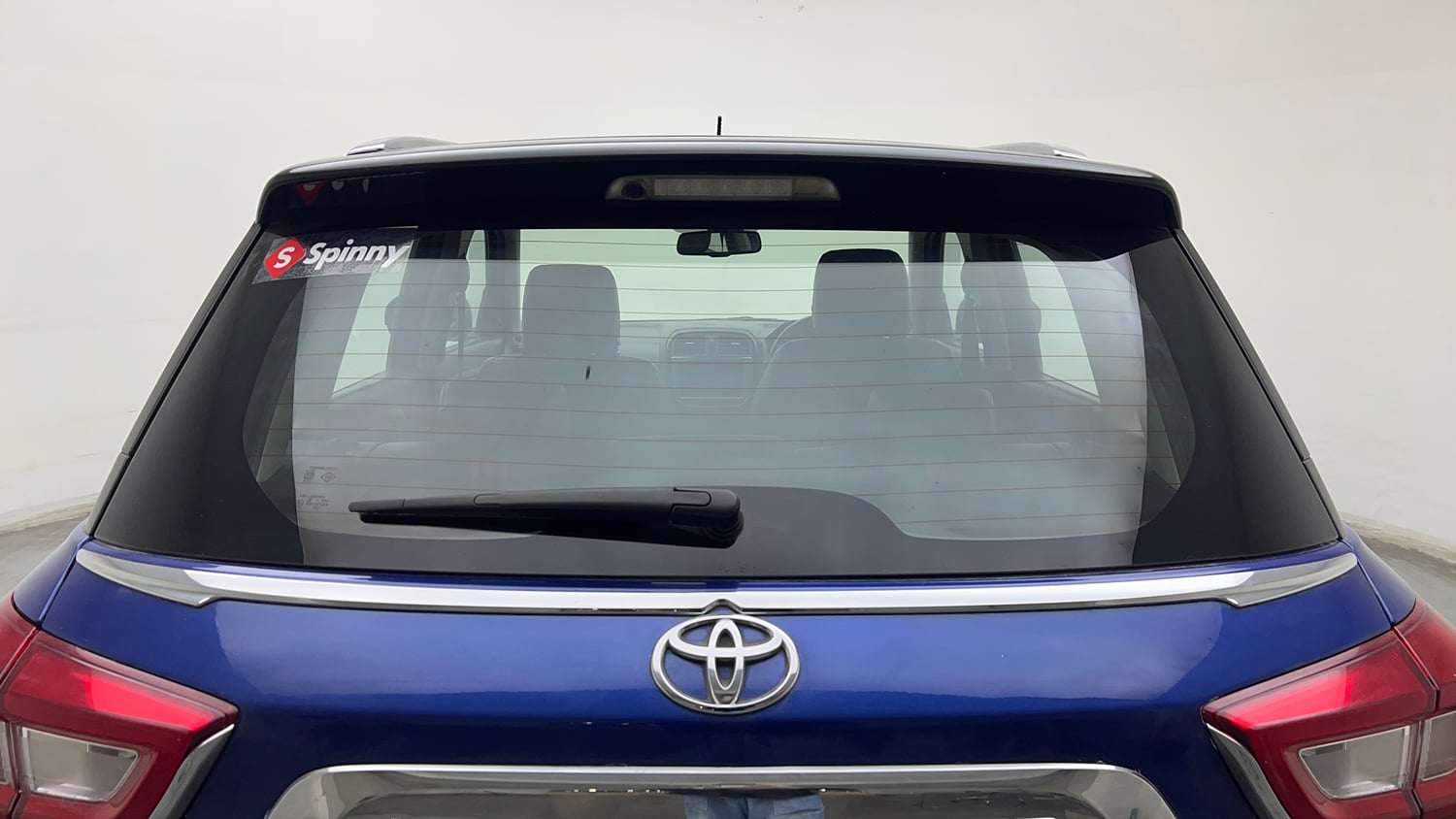 Used 2020 Toyota Urban Cruiser Premium Grade AT Dual Tone Petrol Automatic exterior BACK WINDSHIELD VIEW