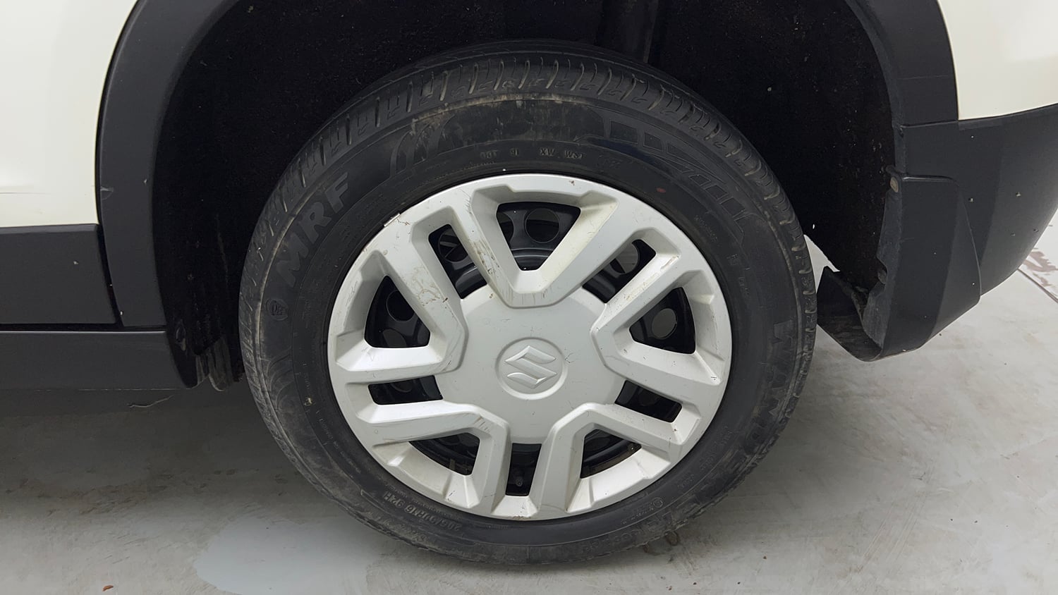 Used 2020 maruti-suzuki Vitara Brezza VXi Petrol Manual tyres LEFT REAR TYRE RIM VIEW