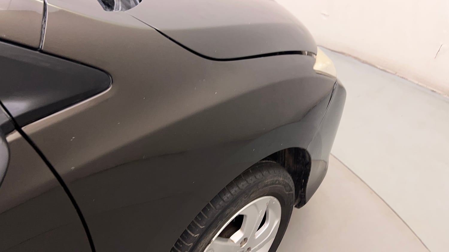 Used 2016 Honda City V Petrol Manual dents MINOR DENT