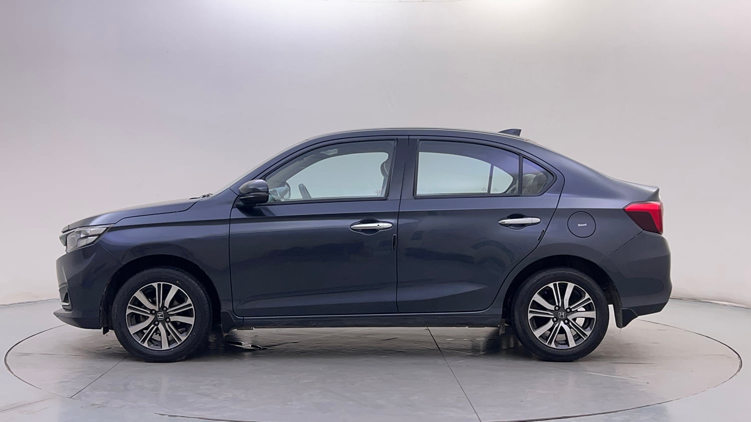Used 2021 Honda Amaze VX MT 1.5 Diesel Diesel Manual exterior LEFT SIDE VIEW