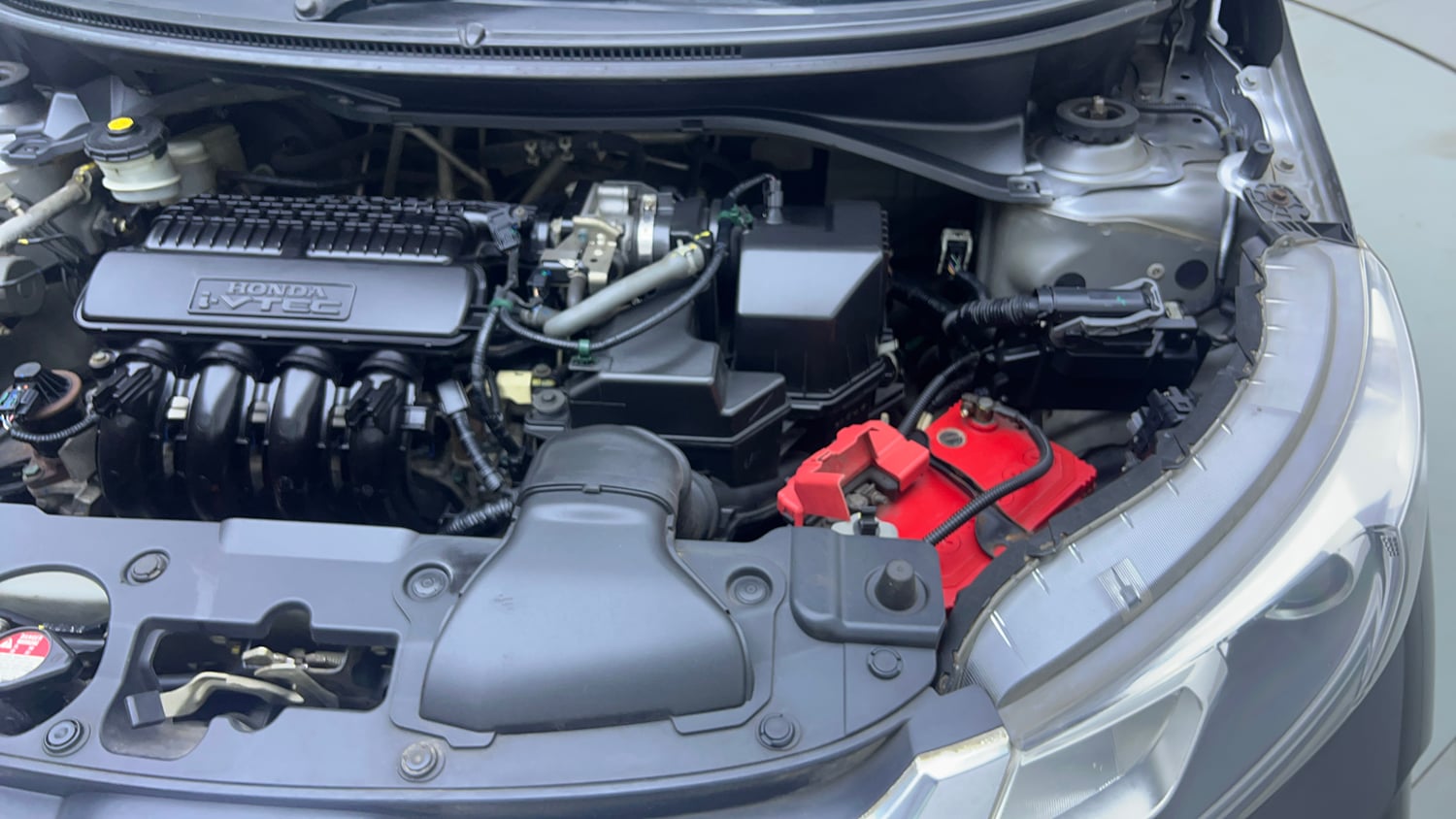 Used 2017 Honda BR-V VX Petrol Petrol Manual engine ENGINE LEFT SIDE VIEW