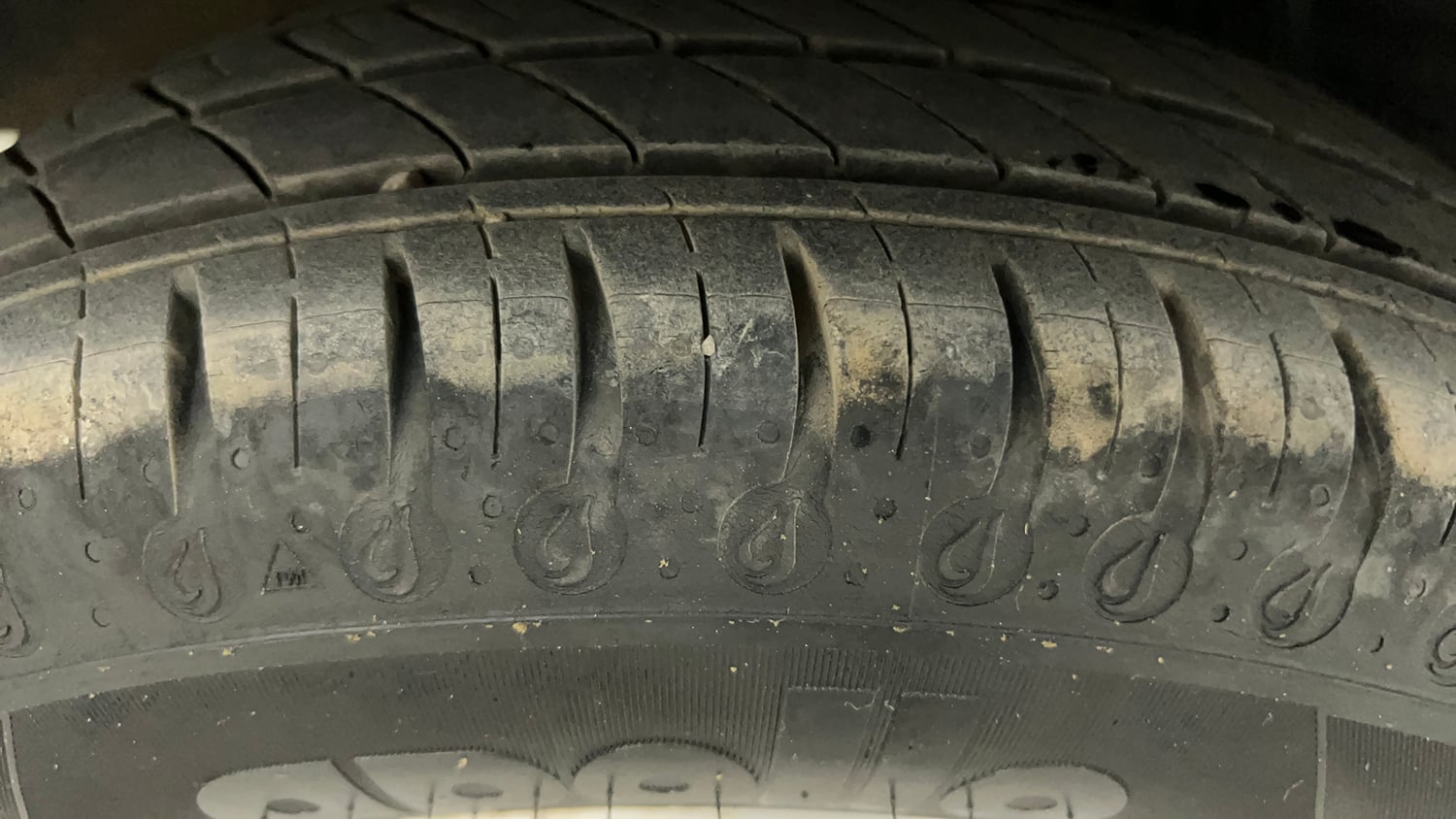 Used 2021 Renault Kwid RXL Petrol Manual tyres RIGHT REAR TYRE TREAD VIEW