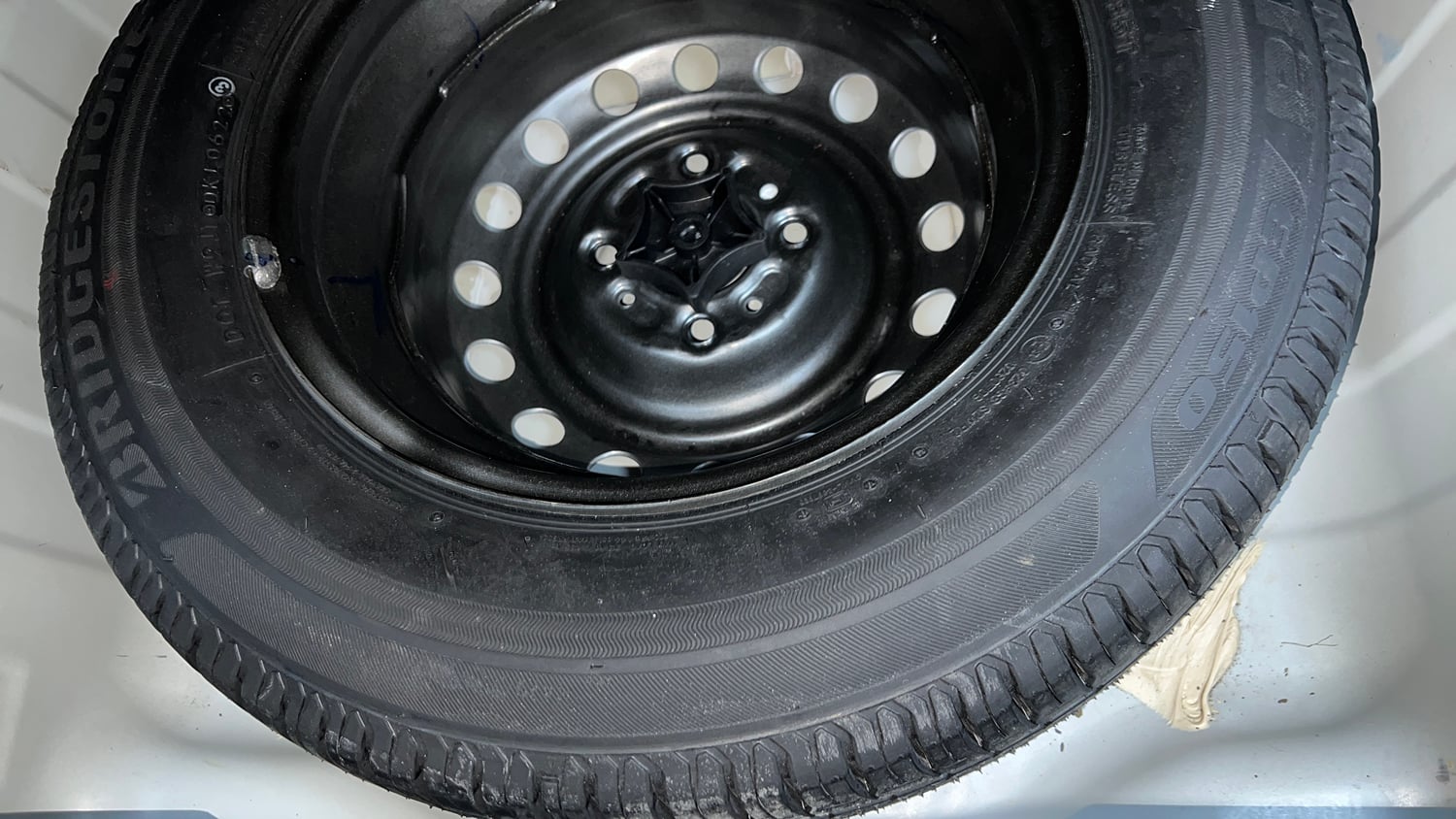 Used 2022 Tata Altroz XE Petrol Petrol Manual tyres SPARE TYRE VIEW