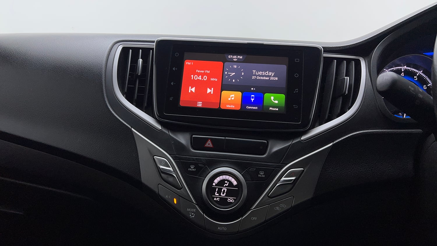 Used 2021 Maruti Suzuki Baleno Zeta Petrol Manual top_features Integrated (in-dash) music system