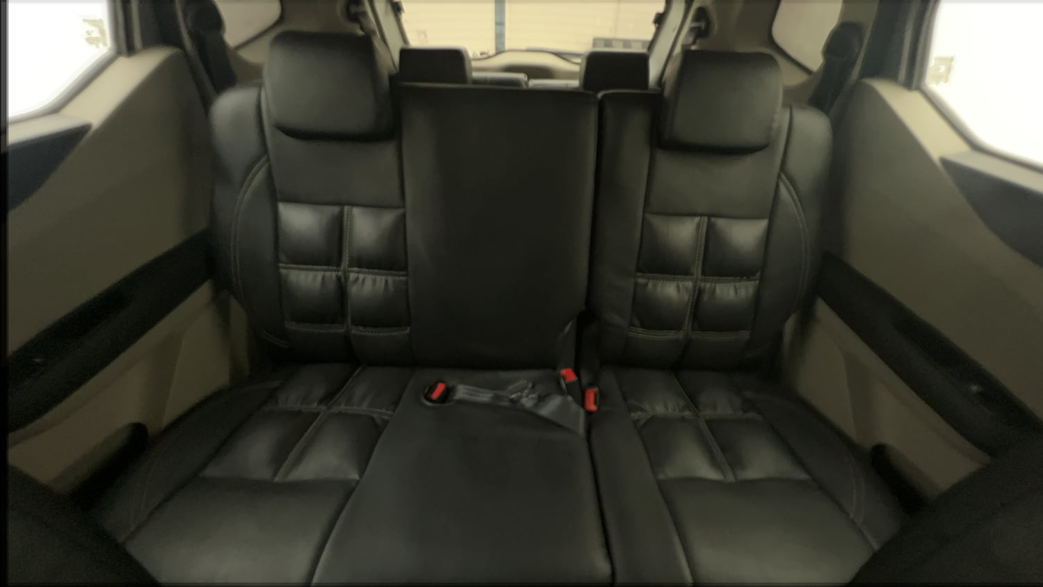 Used 2019 Renault Triber RXZ Petrol Manual interior REAR SEAT CONDITION VIEW