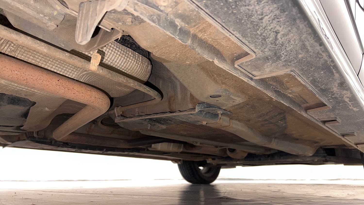 Used 2024 Hyundai New i20 Asta (O) 1.2 IVT Petrol Automatic extra REAR RIGHT UNDERBODY VIEW