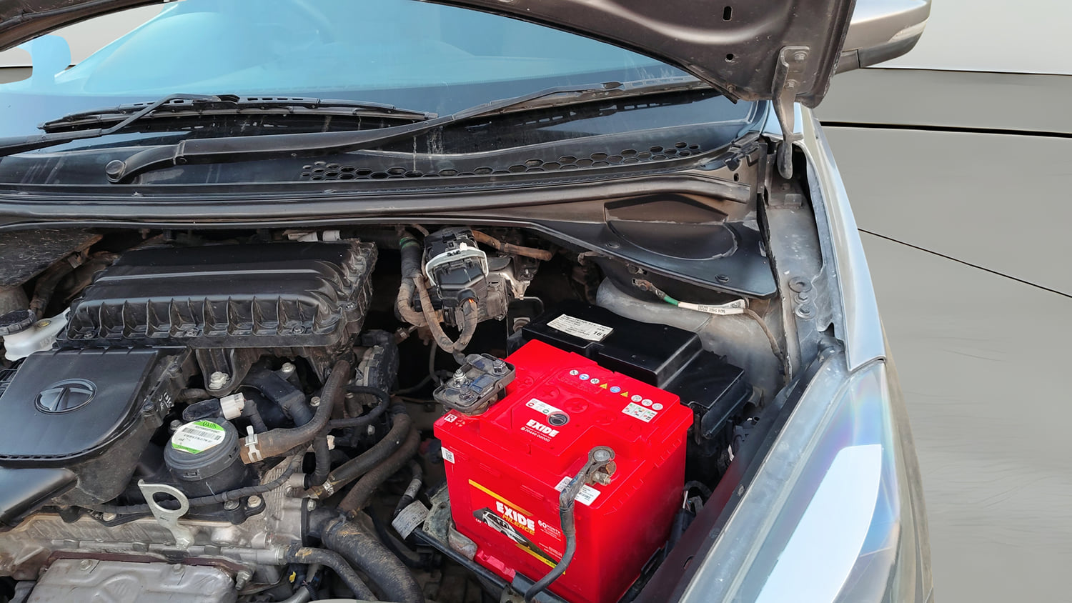 Used 2019 Tata Tiago Revotron XZ Plus Petrol Manual engine ENGINE LEFT SIDE VIEW