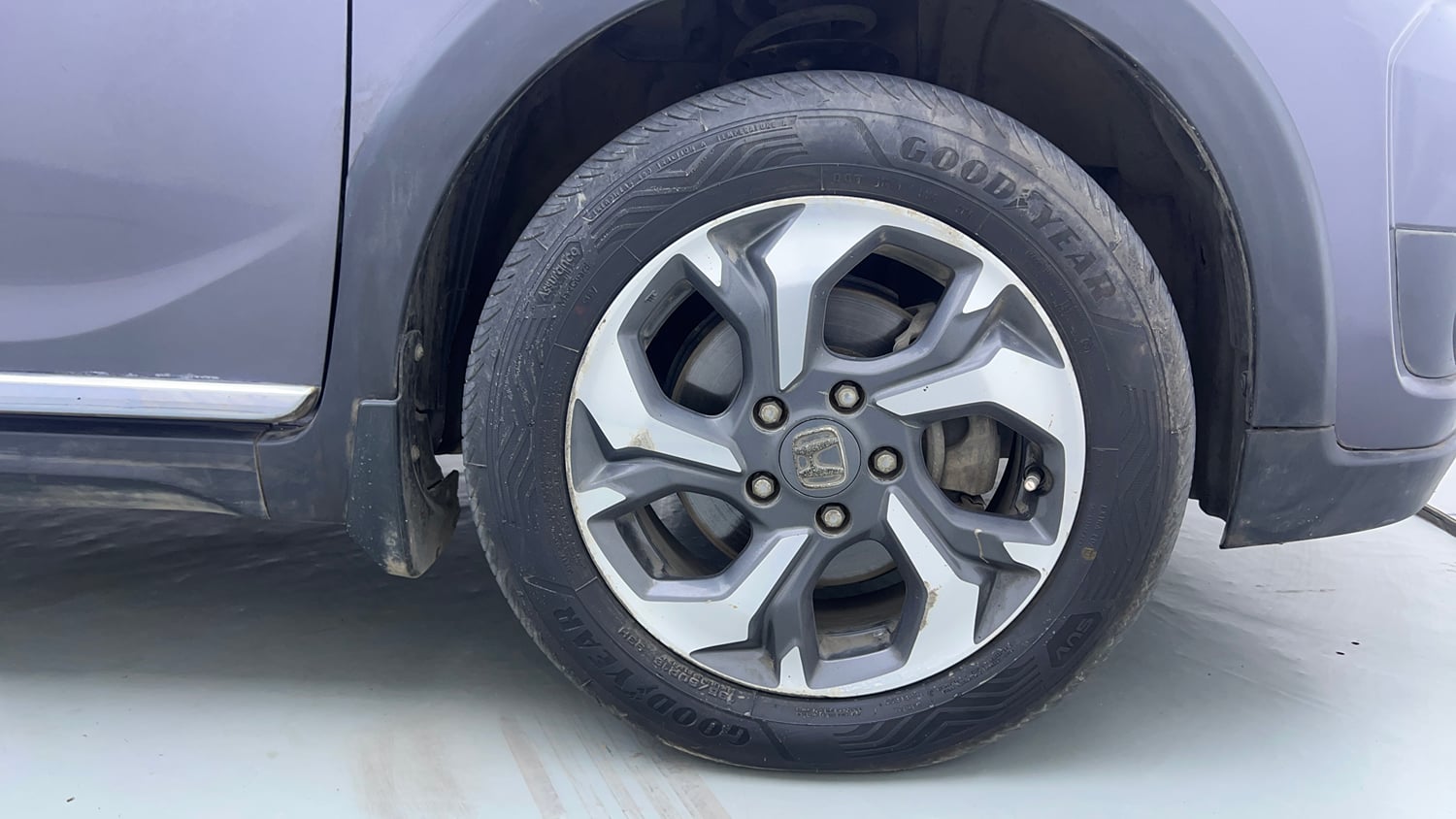 Used 2017 Honda BR-V VX Petrol Petrol Manual tyres RIGHT FRONT TYRE RIM VIEW