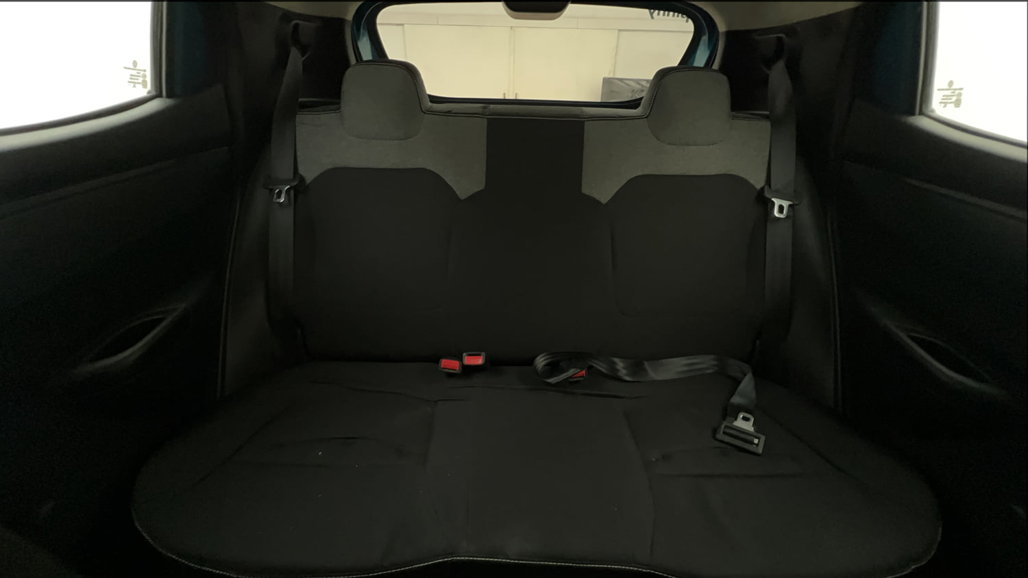 Used 2021 Renault Kwid RXL Petrol Manual interior REAR SEAT CONDITION VIEW