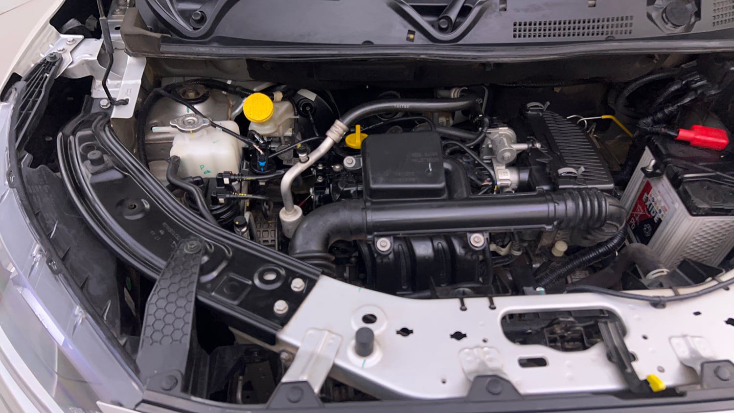 Used 2025 Nissan Magnite Visia B4D 1.0 Petrol AMT Petrol Automatic engine ENGINE RIGHT SIDE VIEW