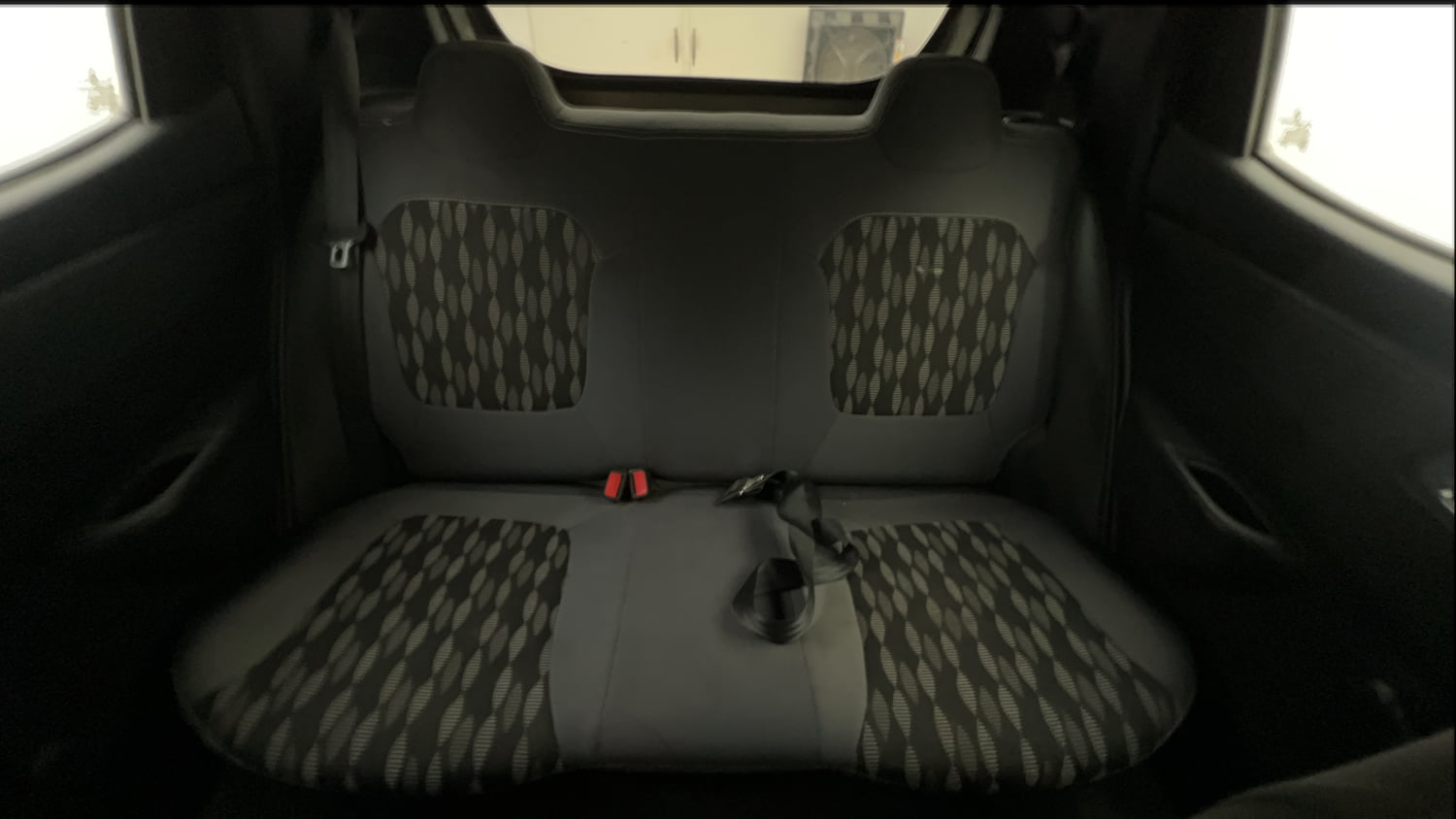 Used 2019 Renault Kwid RXT (O) 1.0 SCE Edition Petrol Manual interior REAR SEAT CONDITION VIEW