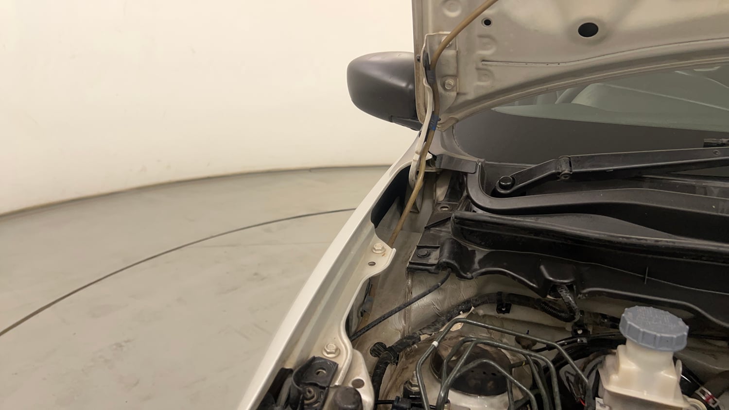 Used 2024 Maruti Suzuki Alto K10 VXi S-CNG Cng Manual engine ENGINE RIGHT SIDE HINGE & APRON VIEW