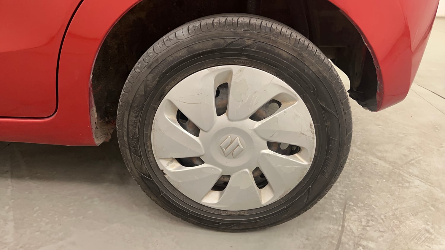 Used 2014 Maruti Suzuki Celerio VXi AMT Petrol Automatic tyres LEFT REAR TYRE RIM VIEW