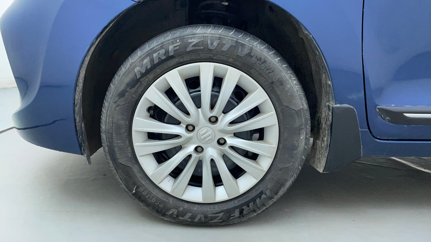 Used 2019 Maruti Suzuki Baleno Delta Petrol Manual tyres LEFT FRONT TYRE RIM VIEW