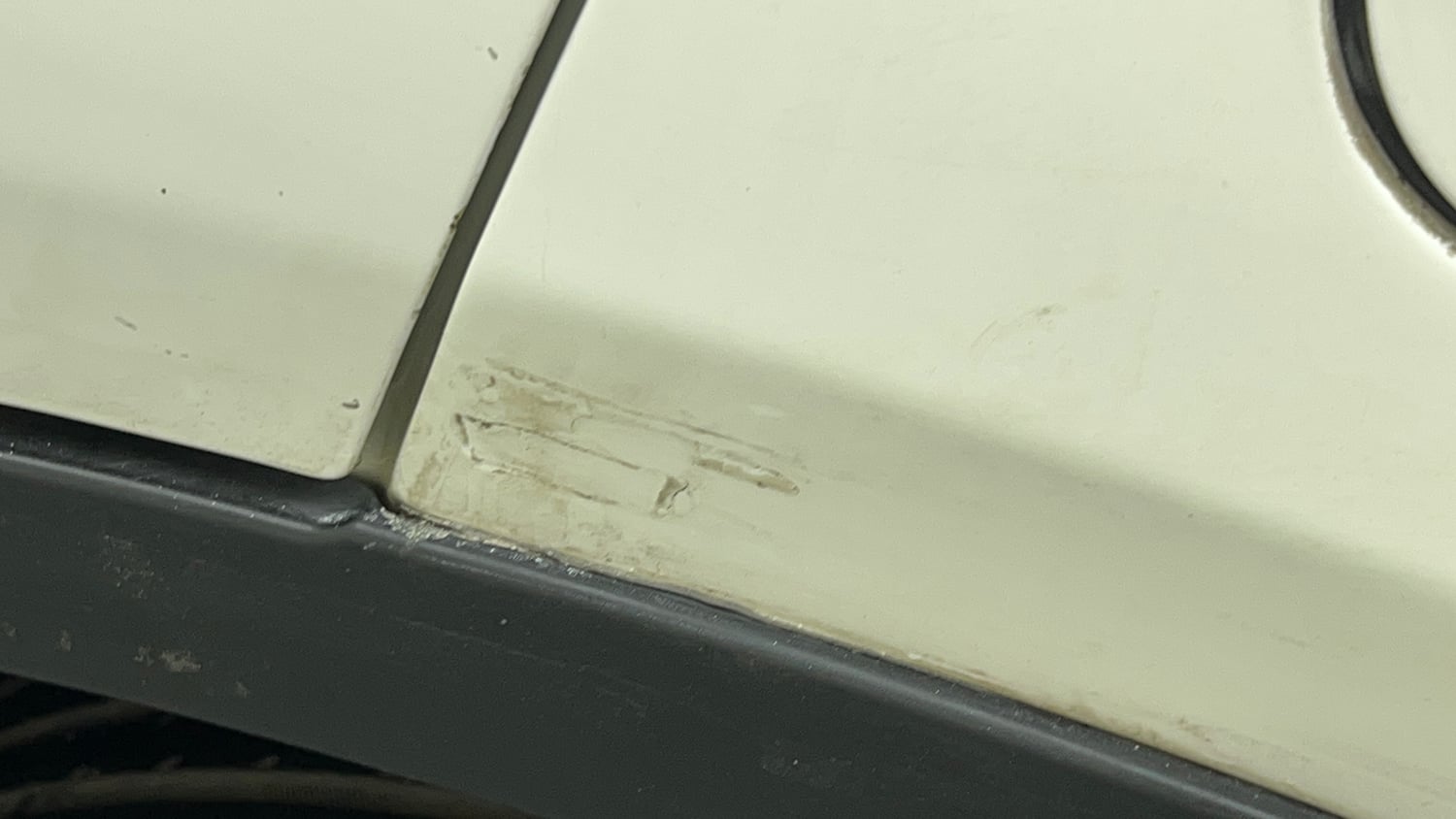 Used 2022 maruti-suzuki Vitara Brezza ZXi Petrol Manual dents MINOR SCRATCH