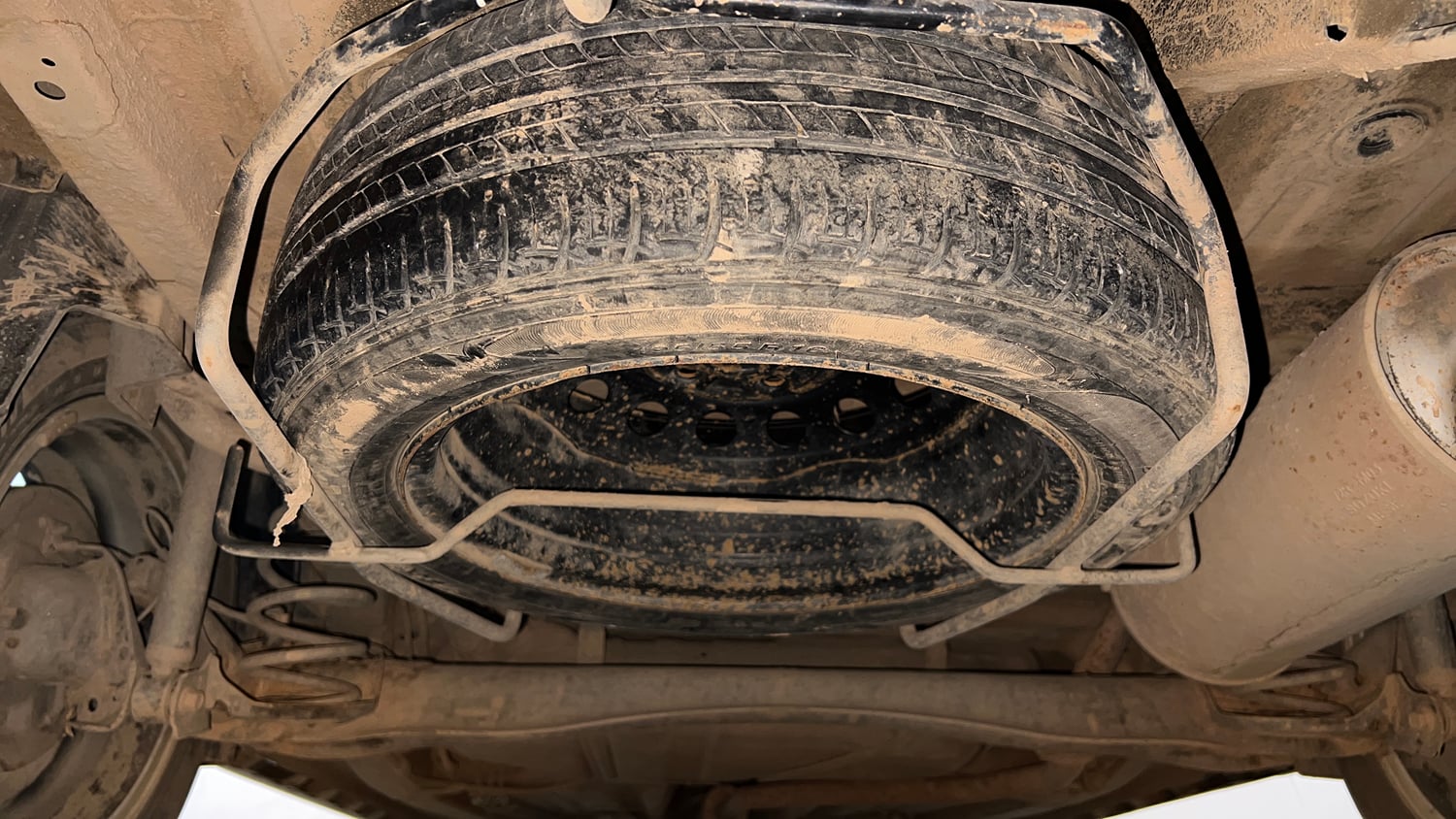Used 2023 Maruti Suzuki XL6 Zeta MT Petrol Petrol Manual tyres SPARE TYRE VIEW