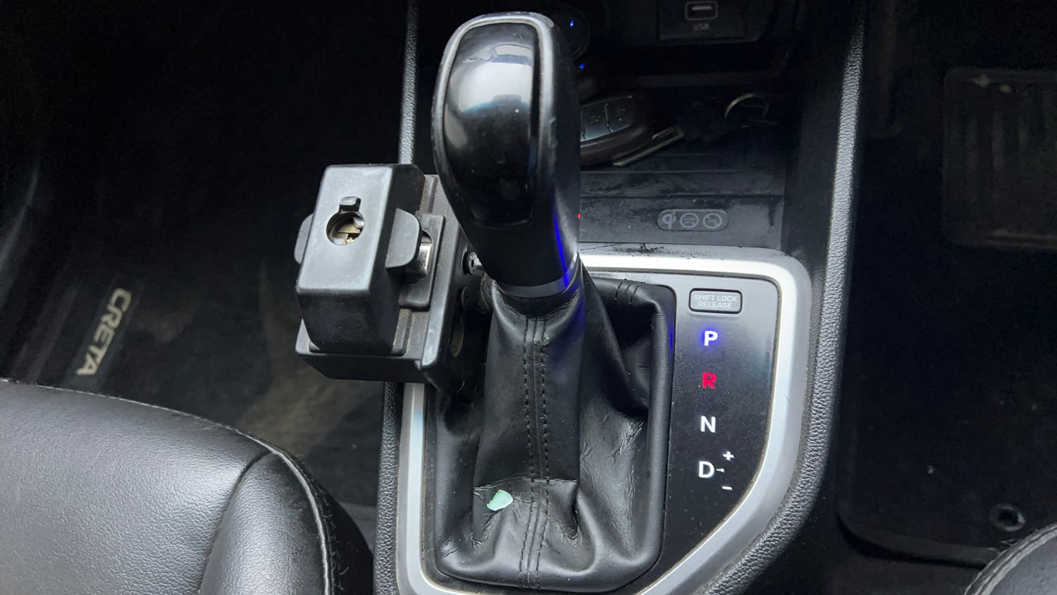 Used 2020 Hyundai Creta SX 1.6 AT CRDi Diesel Automatic interior GEAR  KNOB VIEW