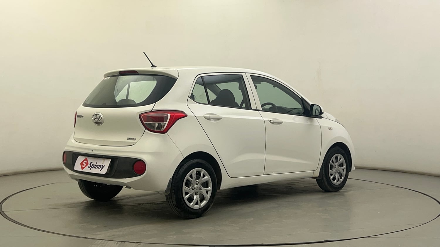 Used 2017 Hyundai Grand i10 Magna AT 1.2 Kappa VTVT Petrol Automatic exterior RIGHT REAR CORNER VIEW