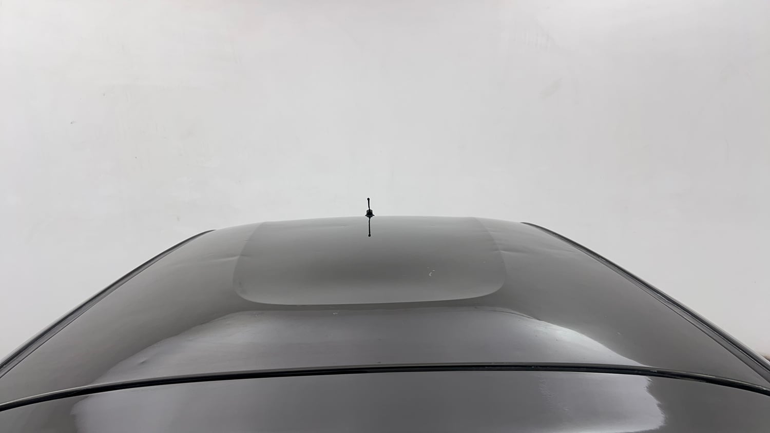 Used 2016 Renault Kwid RXT Petrol Manual exterior EXTERIOR ROOF VIEW