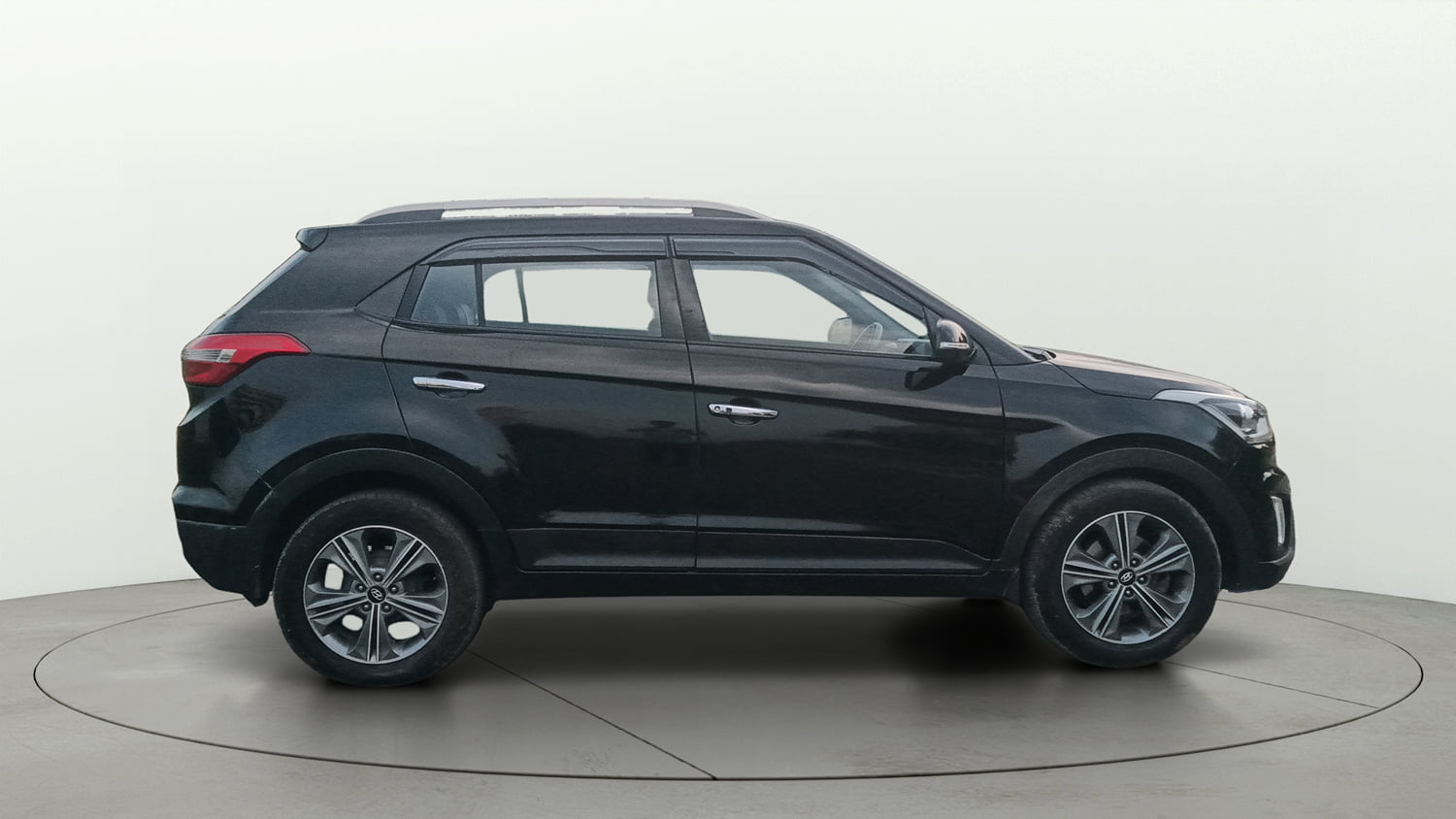 Used 2016 Hyundai Creta 1.6 SX Plus AT Petrol Petrol Automatic exterior RIGHT SIDE VIEW