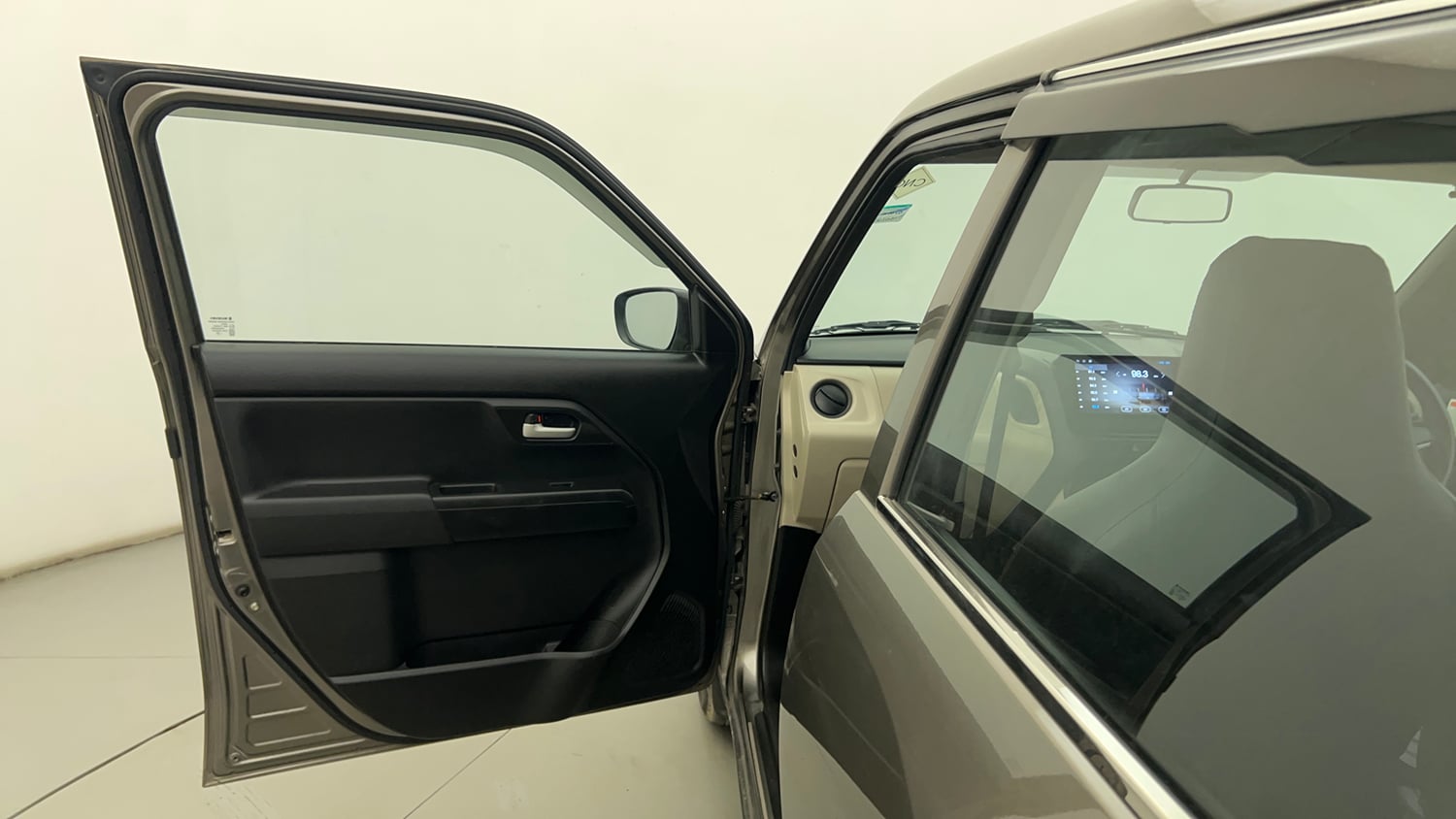 Used 2024 Maruti Suzuki Wagon R VXI 1.0 CNG Cng Manual interior LEFT FRONT DOOR OPEN VIEW