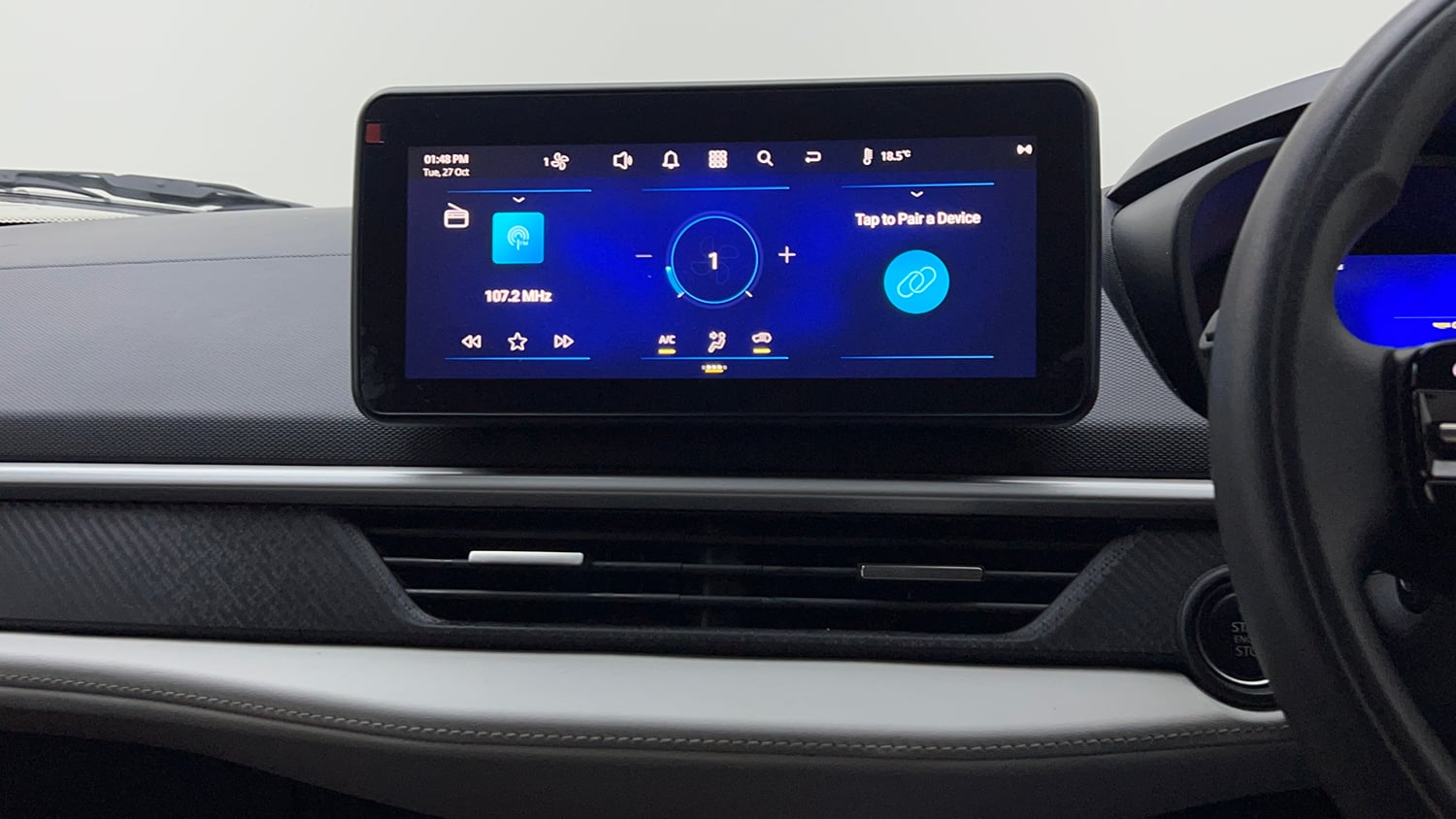 Used 2024 Tata Nexon Creative Plus 1.2 iCNG Cng Manual top_features Integrated (in-dash) music system