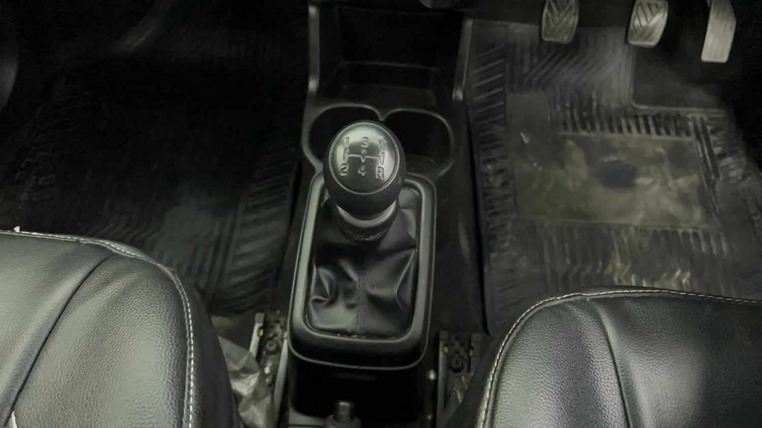 Used 2021 Maruti Suzuki S-Presso VXi CNG Cng Manual interior GEAR  KNOB VIEW