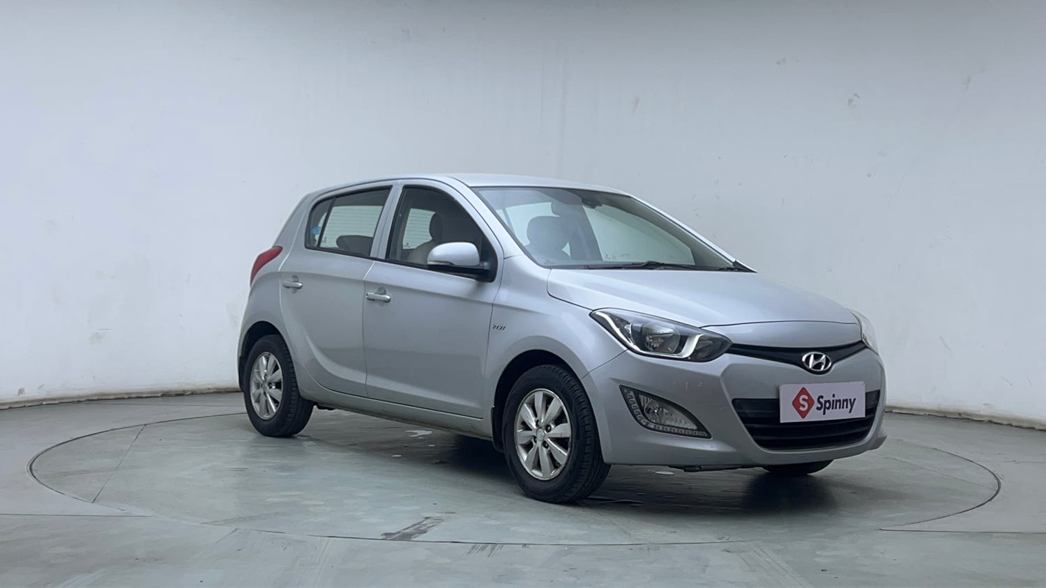 Used 2014 Hyundai i20 Sportz 1.2 Petrol Manual exterior RIGHT FRONT CORNER VIEW
