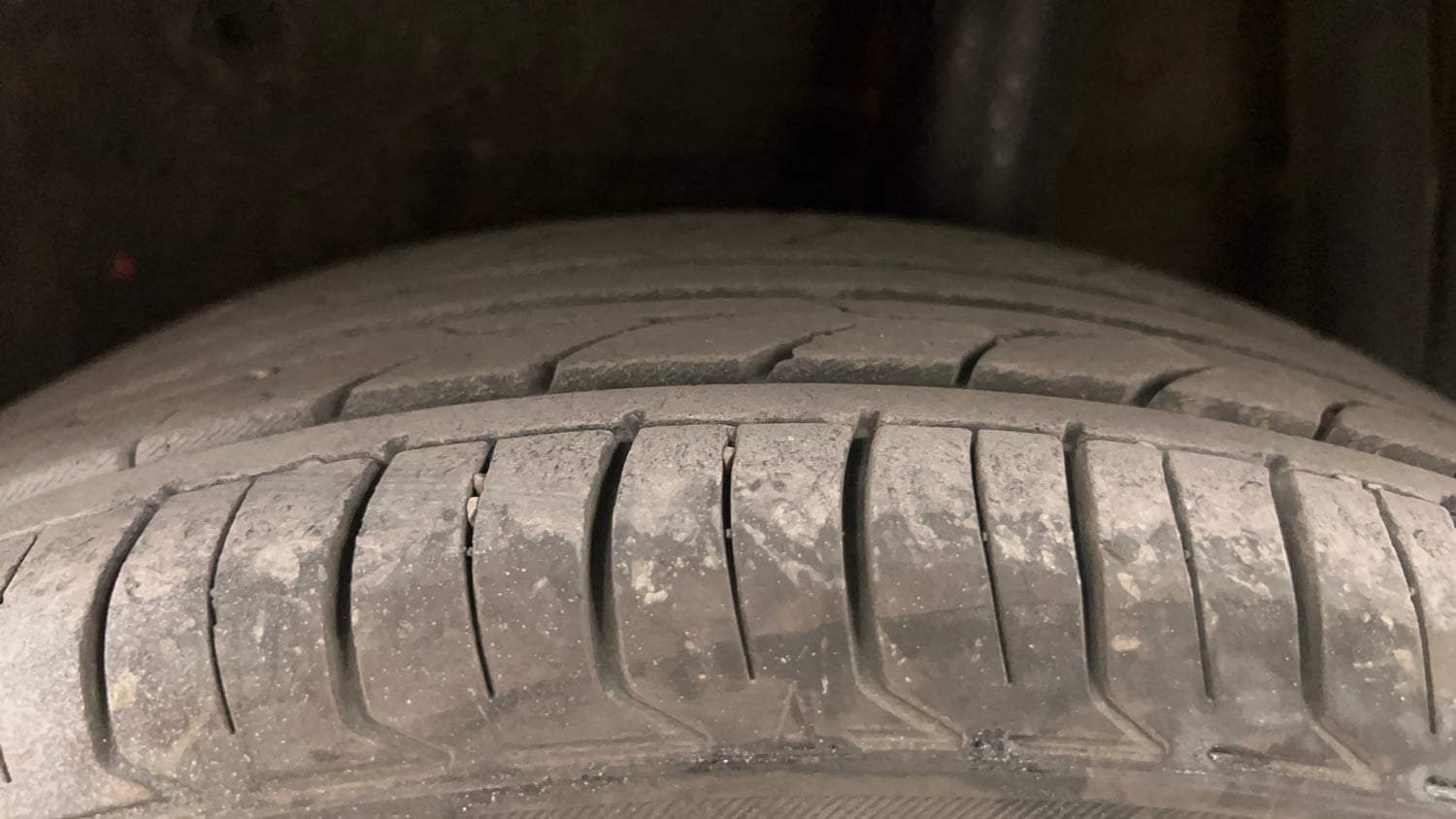 Used 2014 Maruti Suzuki Celerio VXi AMT Petrol Automatic tyres LEFT REAR TYRE TREAD VIEW
